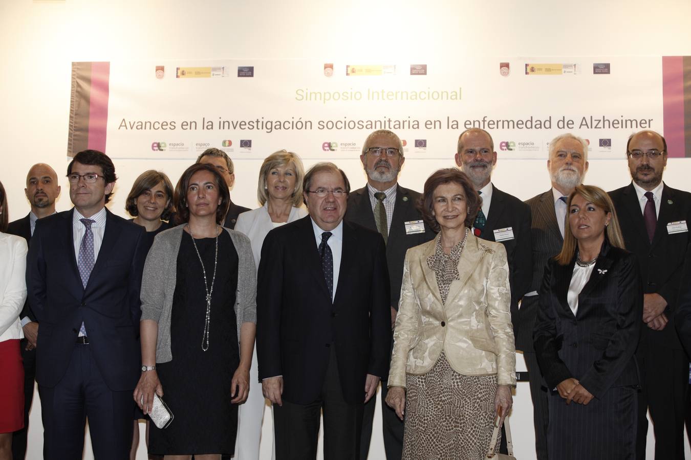 La reina Doña Sofía inaugura en Salamanca el III Simposio Internacional de Alzheimer (1/2)