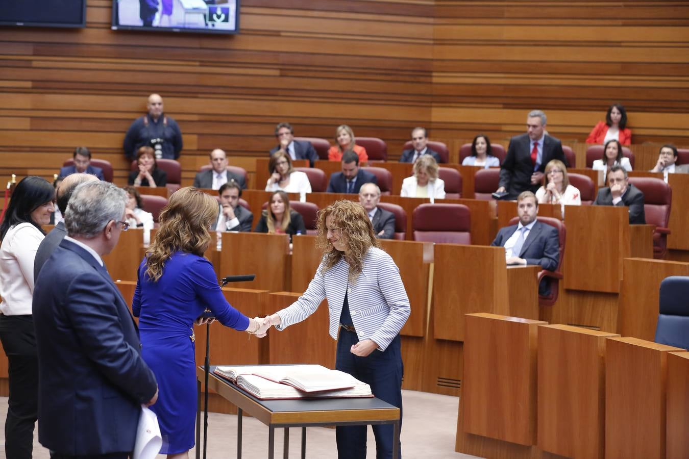 La procuradora socialista Virginia Jiménez Camparo.