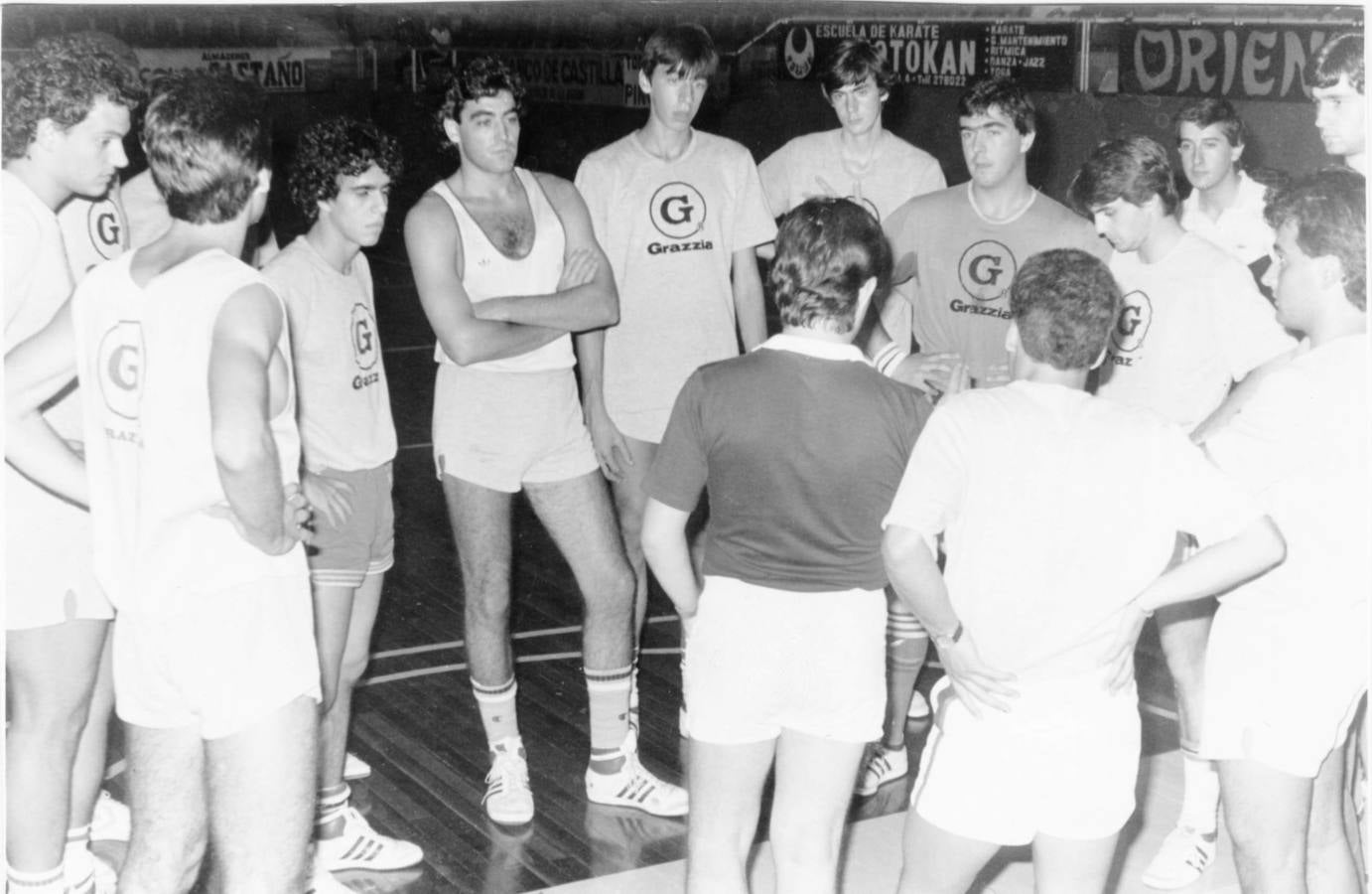 Entrenamiento de la plantilla en agosto de 1984.