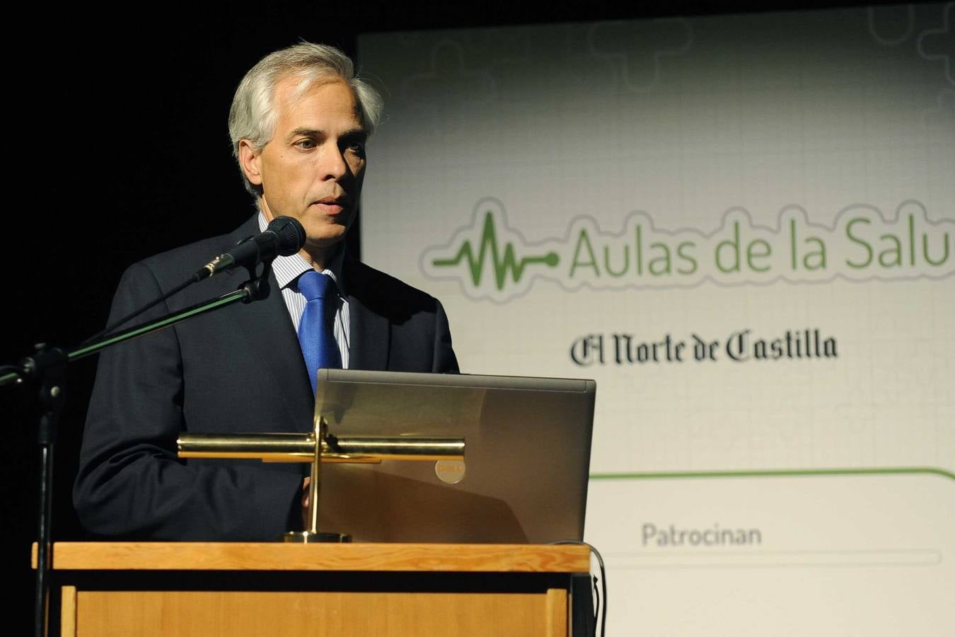 El doctor Enrique Sánchez Miralles en las Aulas de la Salud de El Norte de Castilla