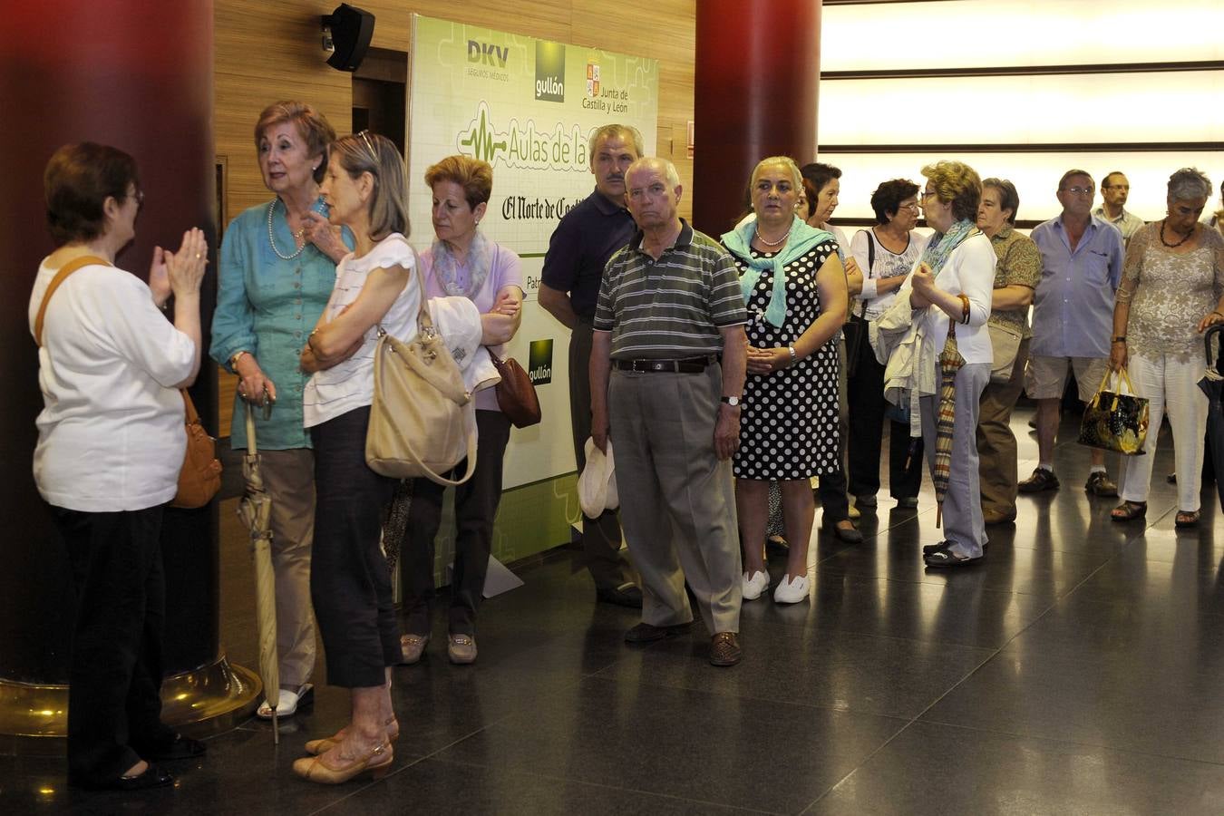 El doctor Enrique Sánchez Miralles en las Aulas de la Salud de El Norte de Castilla