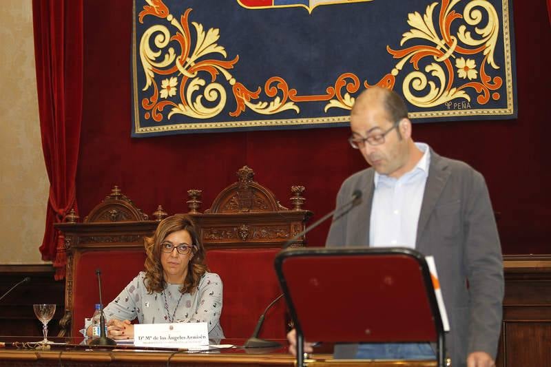 Toma de posesión de Ángeles Armisén como presidenta de la Diputación de Palencia (1/2)