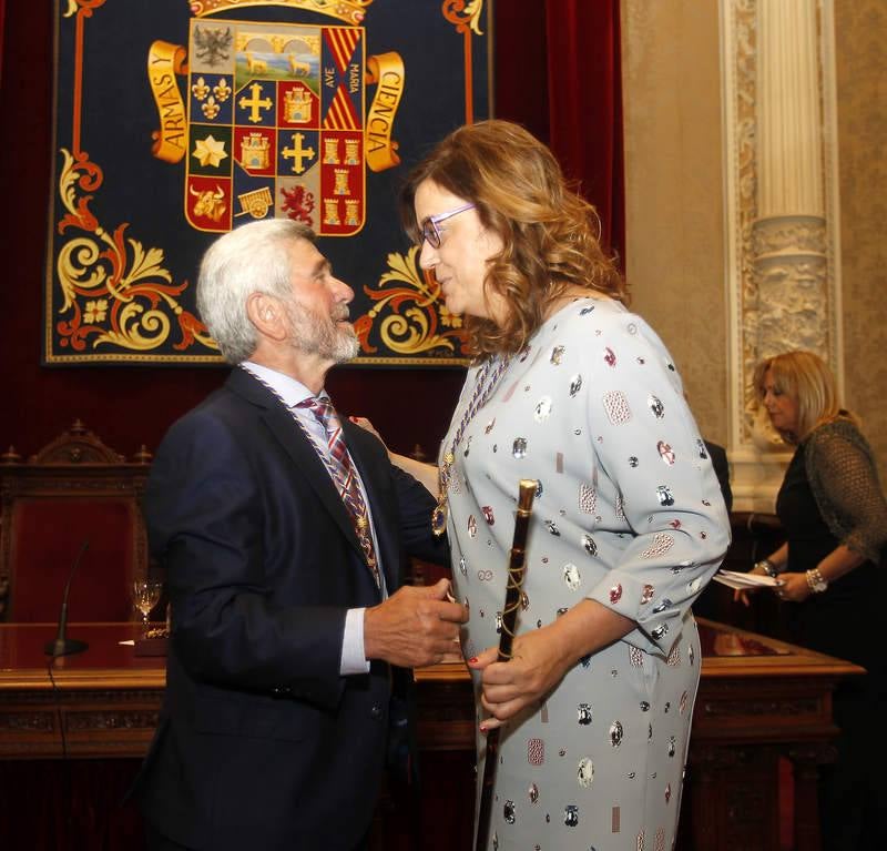 Toma de posesión de Ángeles Armisén como presidenta de la Diputación de Palencia (1/2)