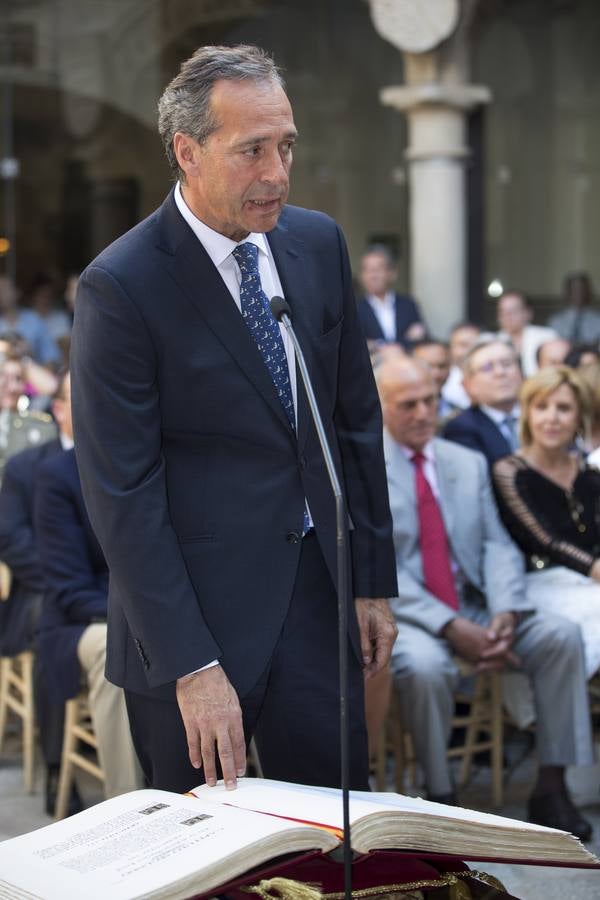 El candidato no oficial del PP de Ávila, Jesús Manuel Sánchez Cabrera, toma posesión como presidente de la Diputación de Ávila