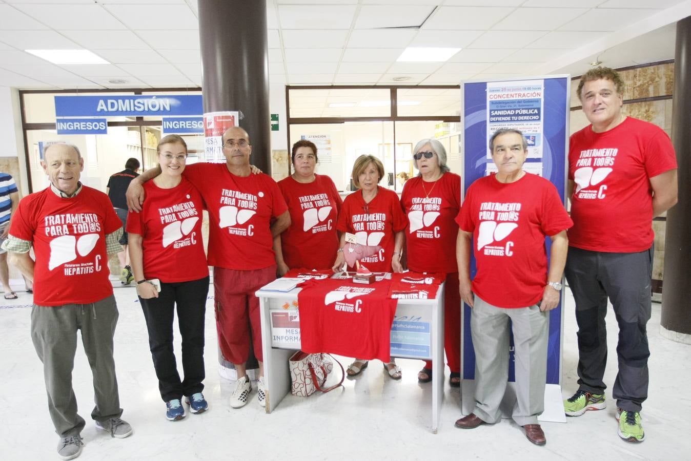 Afectados por la hepatitis C se manifiestan en Salamanca