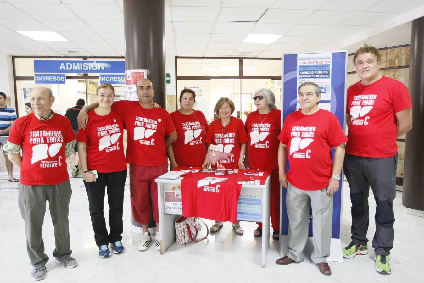 Afectados por la hepatitis C se manifiestan en Salamanca