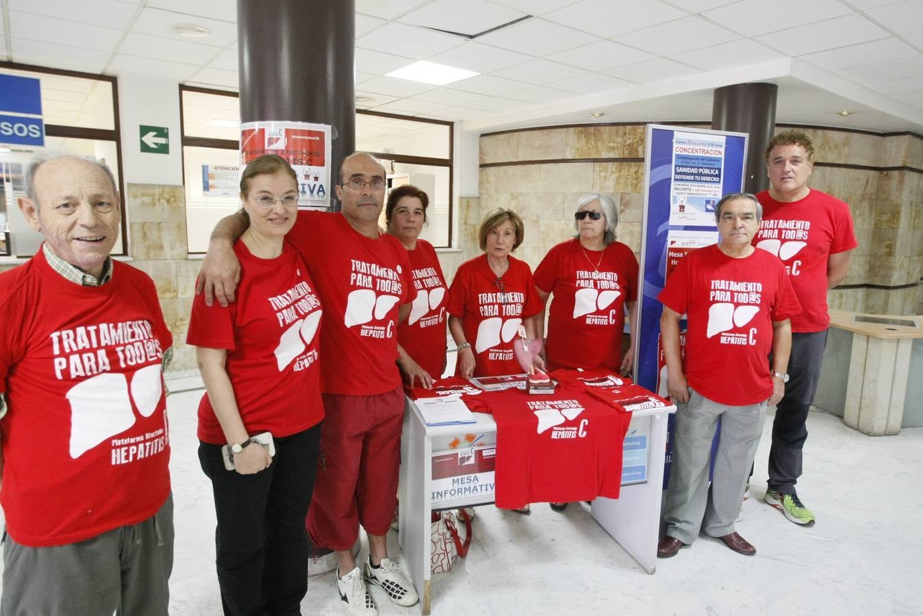 Afectados por la hepatitis C se manifiestan en Salamanca