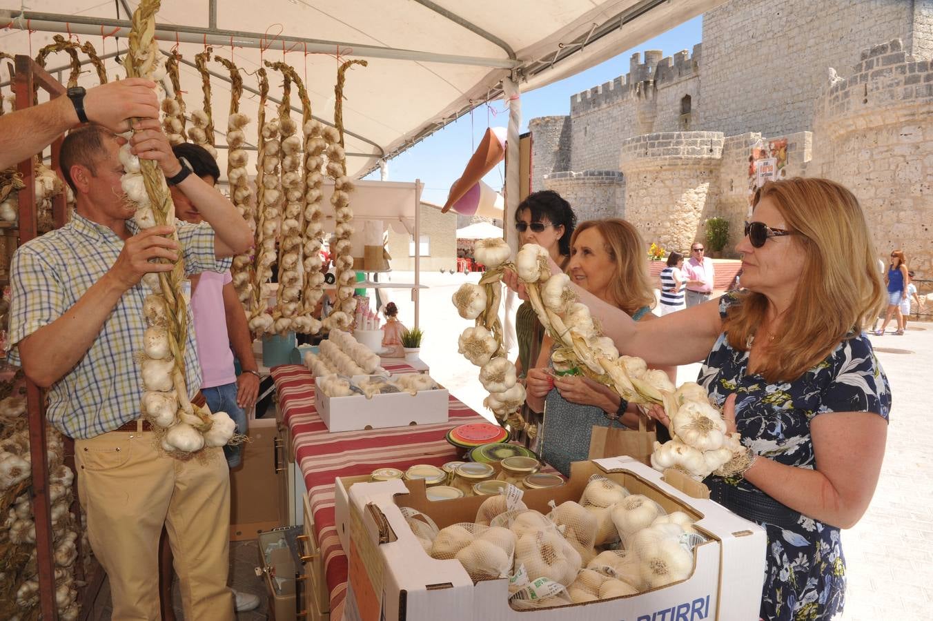 Feria del ajo y de la artesanía en Portillo