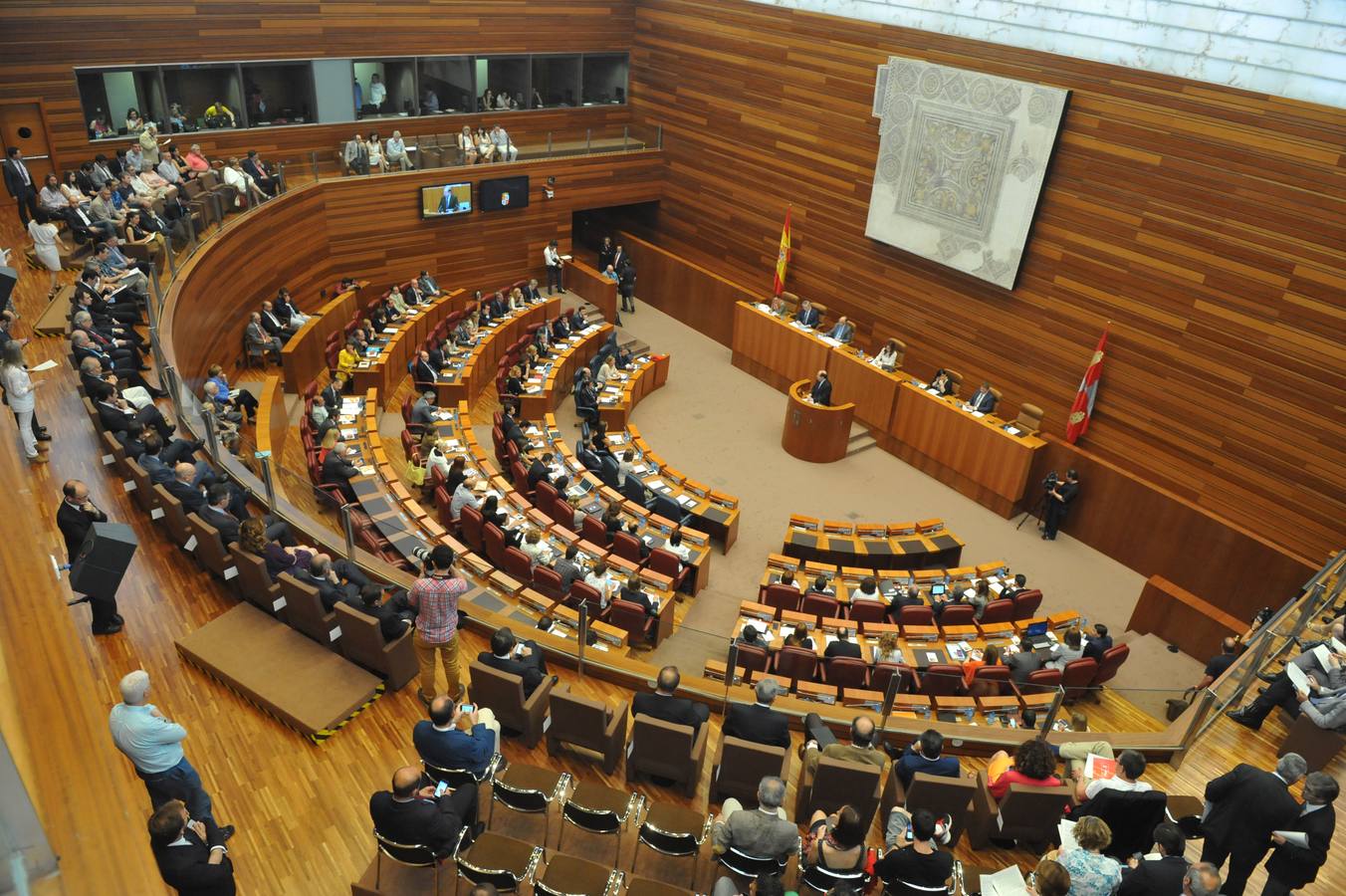 Debate de investidura del candidato a la Presidencia de la Junta de Castilla y León (2)