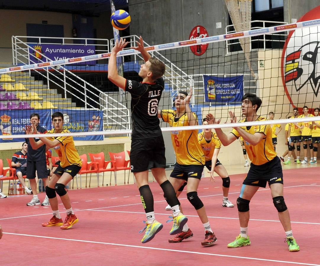 Torneo WEVZA, celebrado en el polideportivo Pisuerga