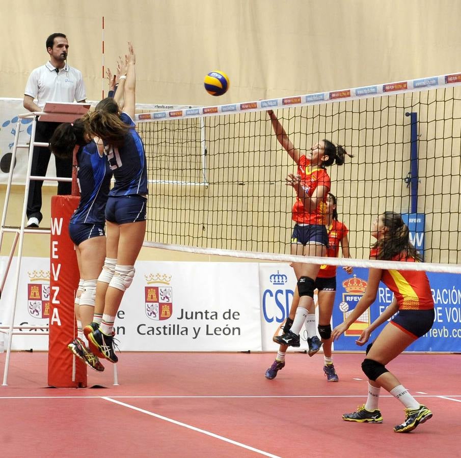 Torneo WEVZA, celebrado en el polideportivo Pisuerga