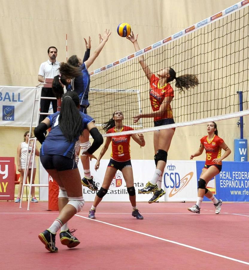 Torneo WEVZA, celebrado en el polideportivo Pisuerga