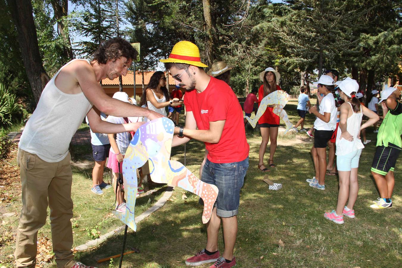 El artista vallisoletano Francisco Mateos participa en la XXI Semana Infantil de Peñafiel