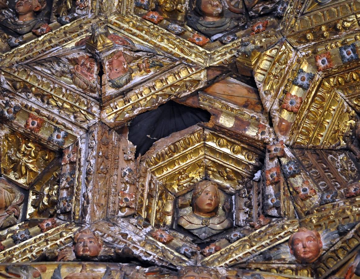 La carcoma se ceba con el artesonado y la torre de la iglesia de Alaejos