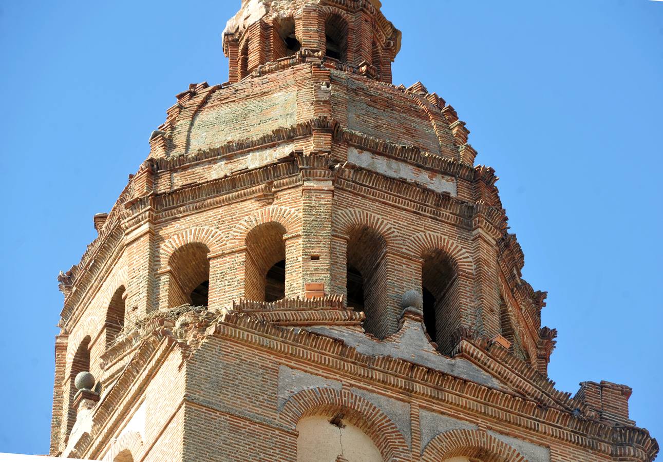 La carcoma se ceba con el artesonado y la torre de la iglesia de Alaejos