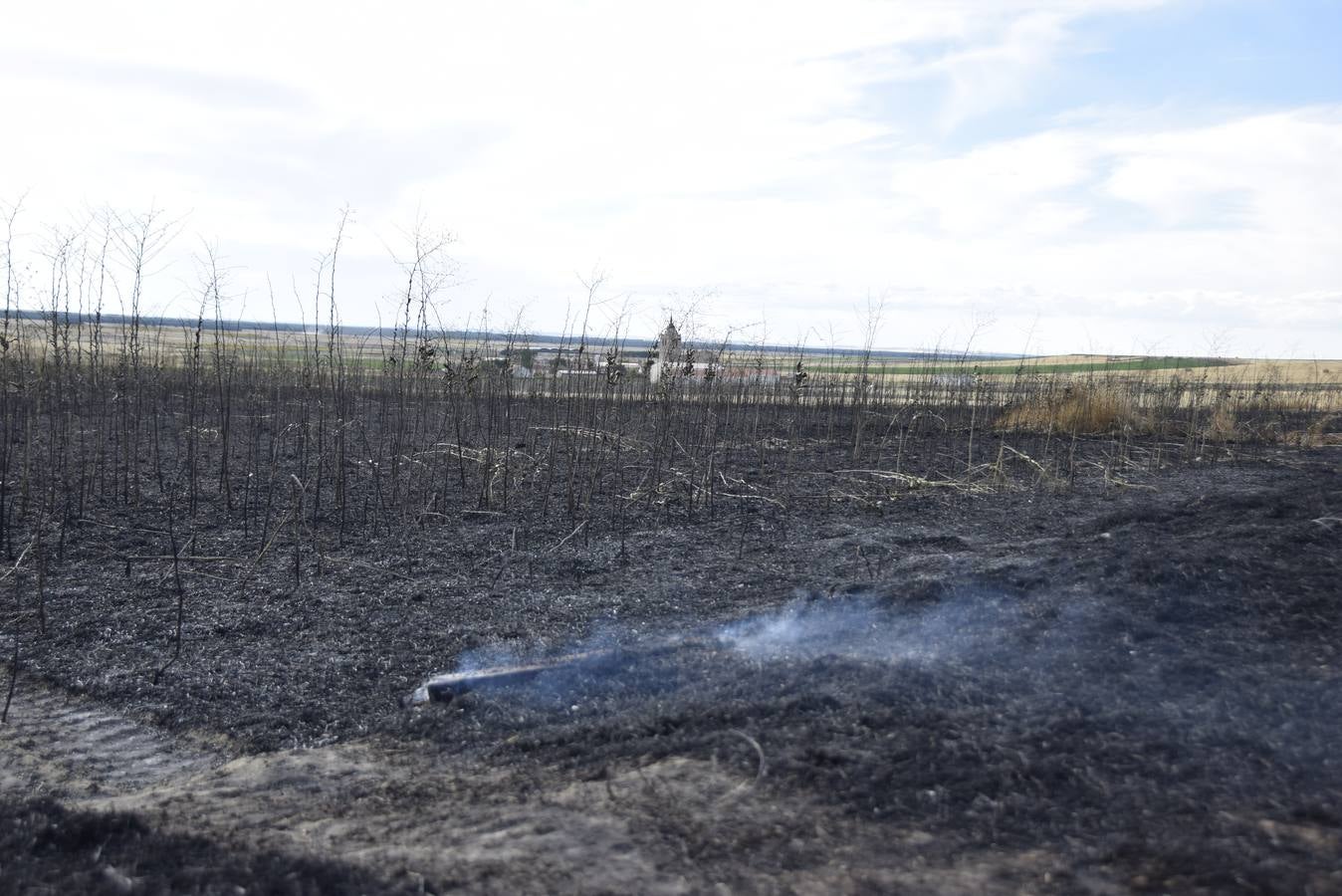 Incendio en la localidad vallisoletana de Puras, cerca de Segovia