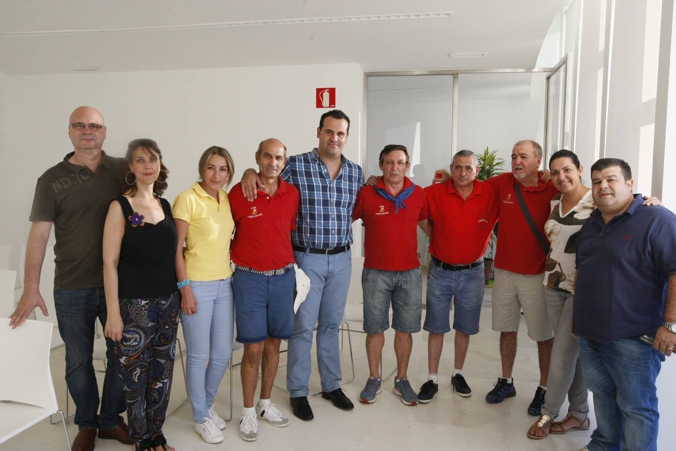 Gran ambiente y diversión en el inicio de las fiestas de Santa Marta de Tormes (Salamanca)