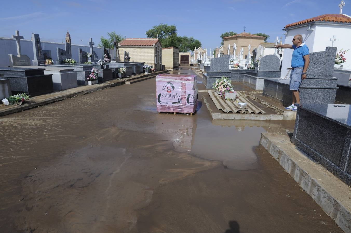 Alaejos sufre los efectos de una fuerte tromba de agua