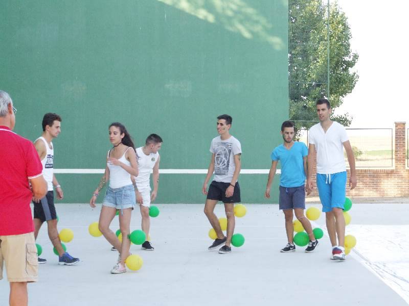 Juegos en las fiestas de Palaciosrubios (Salamanca) 1/2