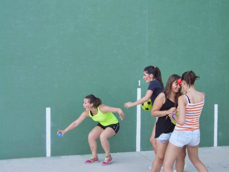 Juegos en las fiestas de Palaciosrubios (Salamanca) 1/2