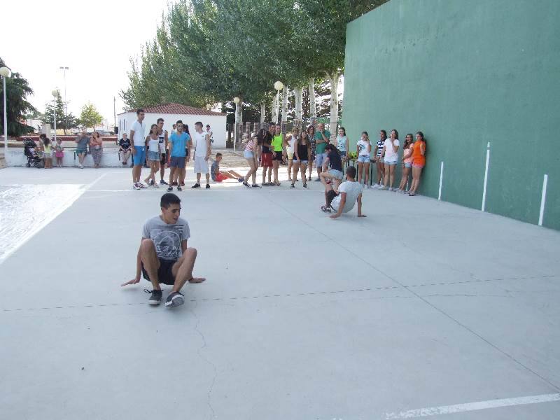 Juegos en las fiestas de Palaciosrubios (Salamanca) 1/2