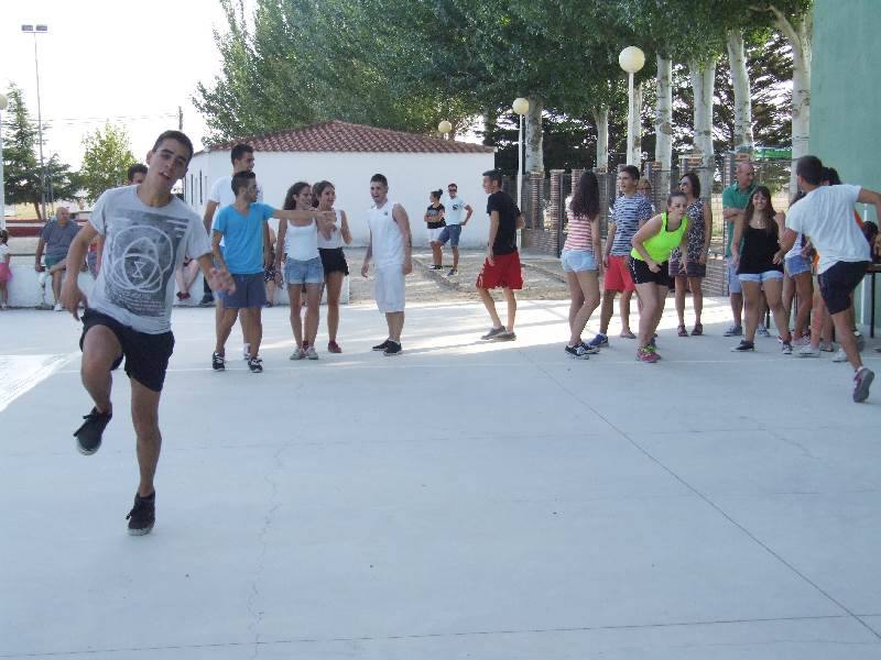 Juegos en las fiestas de Palaciosrubios (Salamanca) 1/2