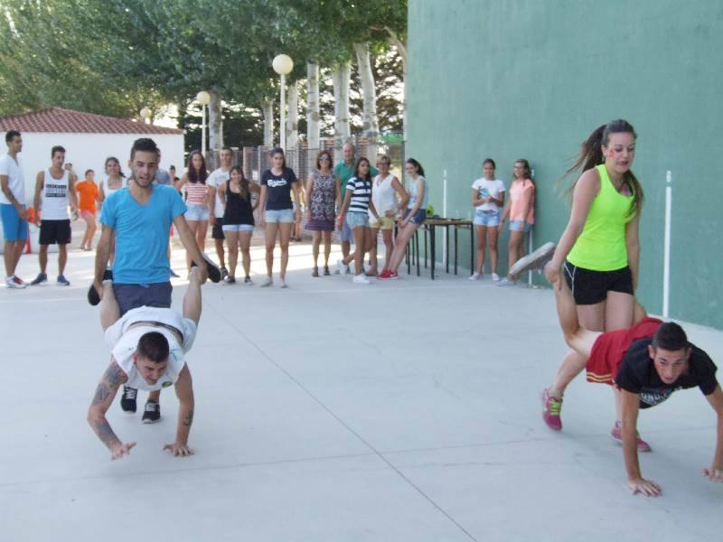 Juegos en las fiestas de Palaciosrubios (Salamanca) 1/2