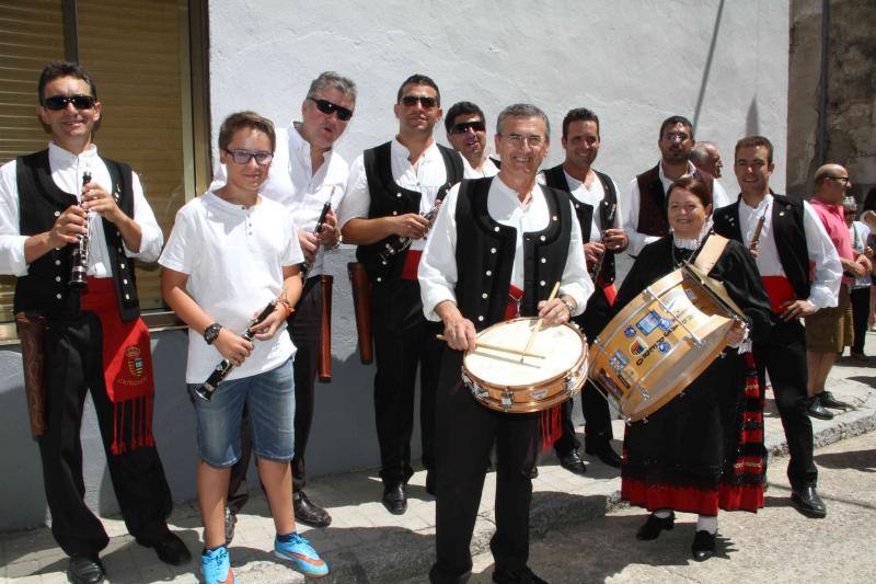 Procesión en honor a Santo Domingo de Guzmán en Campaspero