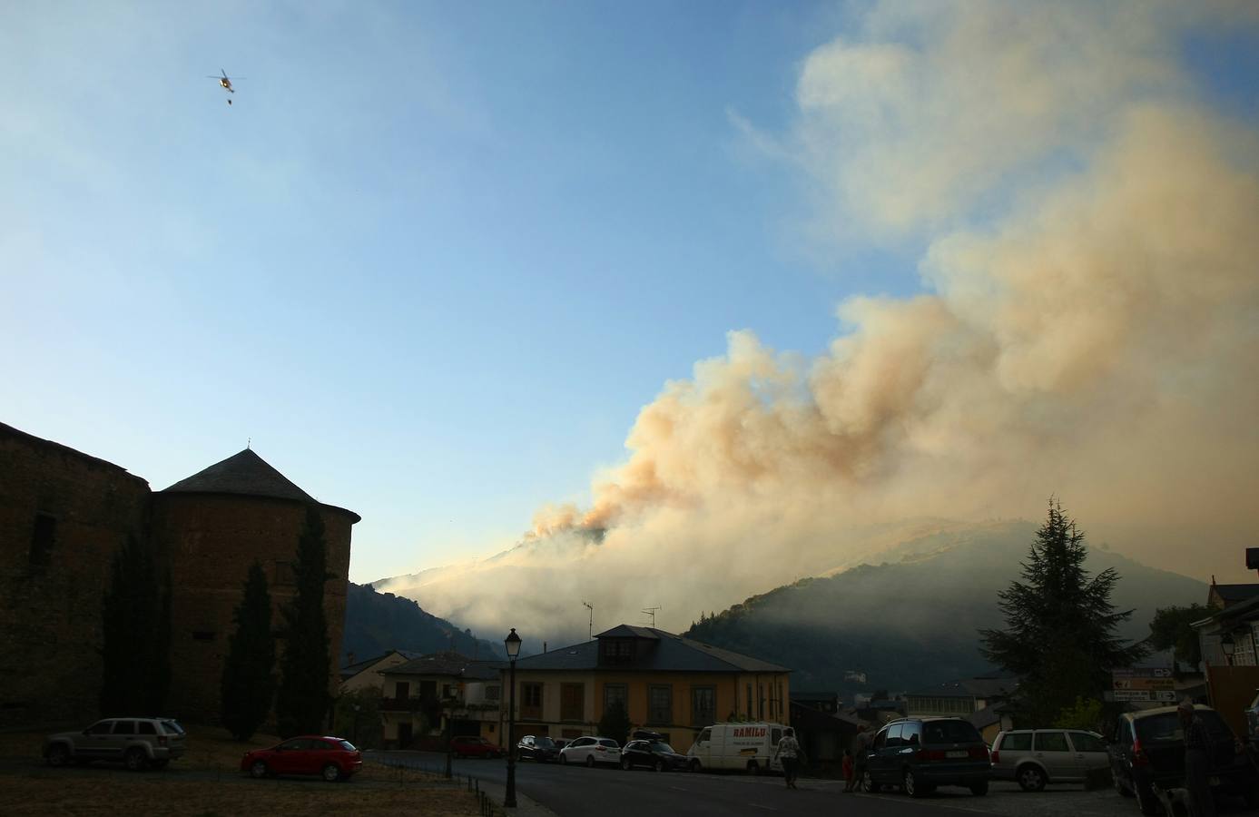 Incendio en Villafranca de El Bierzo (León)