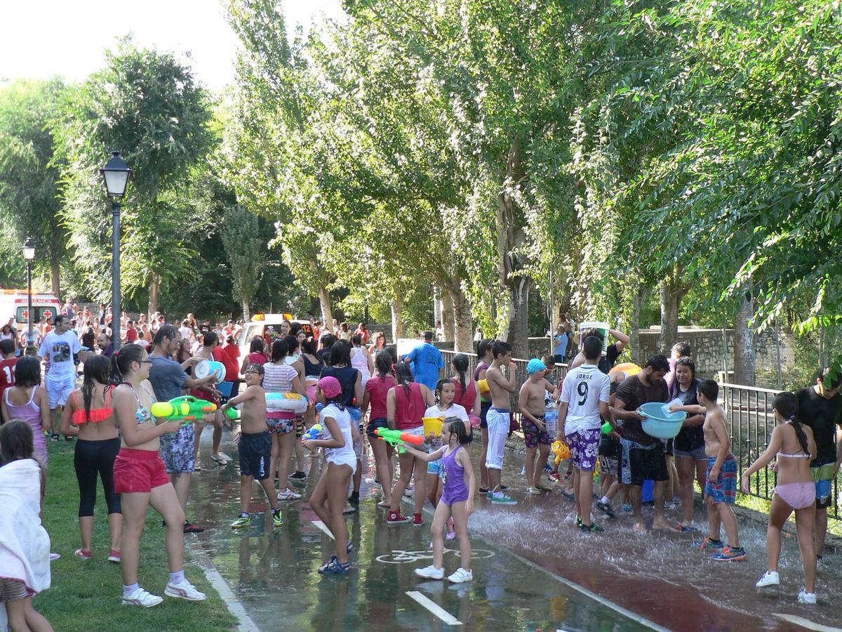 Tudela de Duero. Batalla de pistolas de agua.