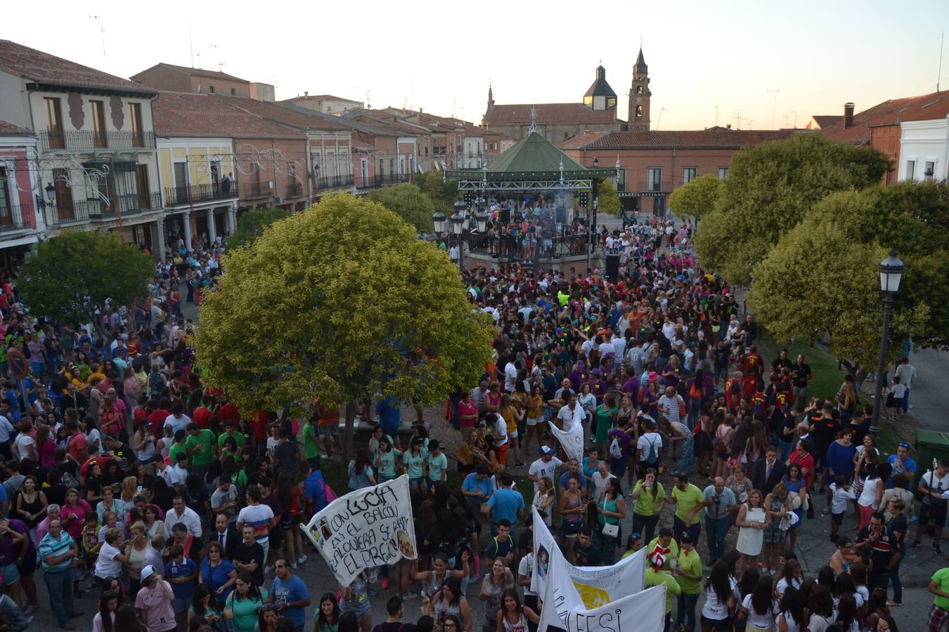 Pregón y proclamación de las reinas en las Fiestas de Peñaranda (Salamanca)