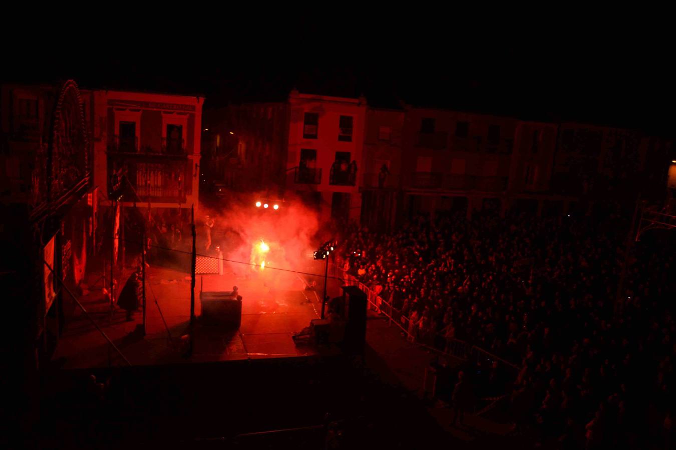 Pasacalles de fuego del día final de las fiestas de Peñaranda de Bracamonte