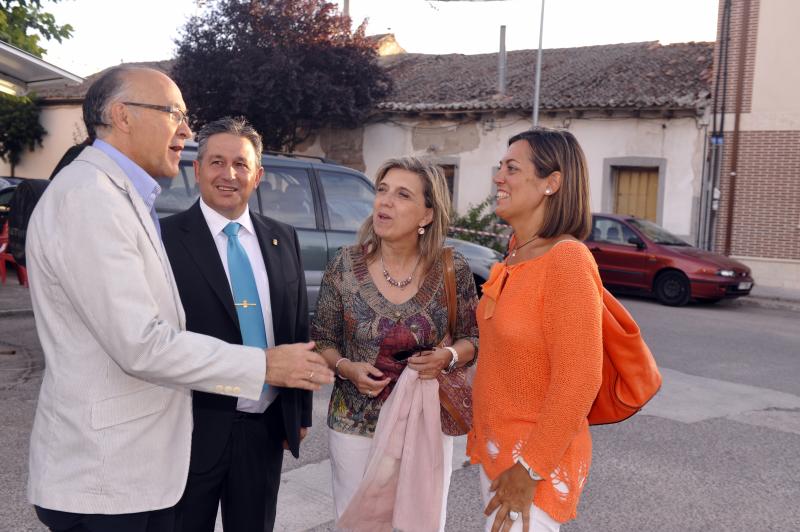 La ministra de Agricultura pronuncia el pregón en Ataquines