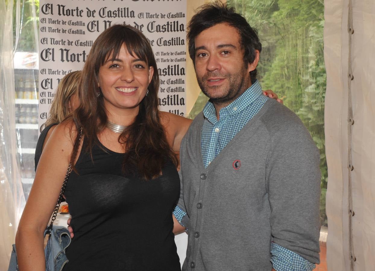 Piluca Burgos (Valor Creativo Comunicación) y Alain Cornejo, director del Teatro Zorrilla.