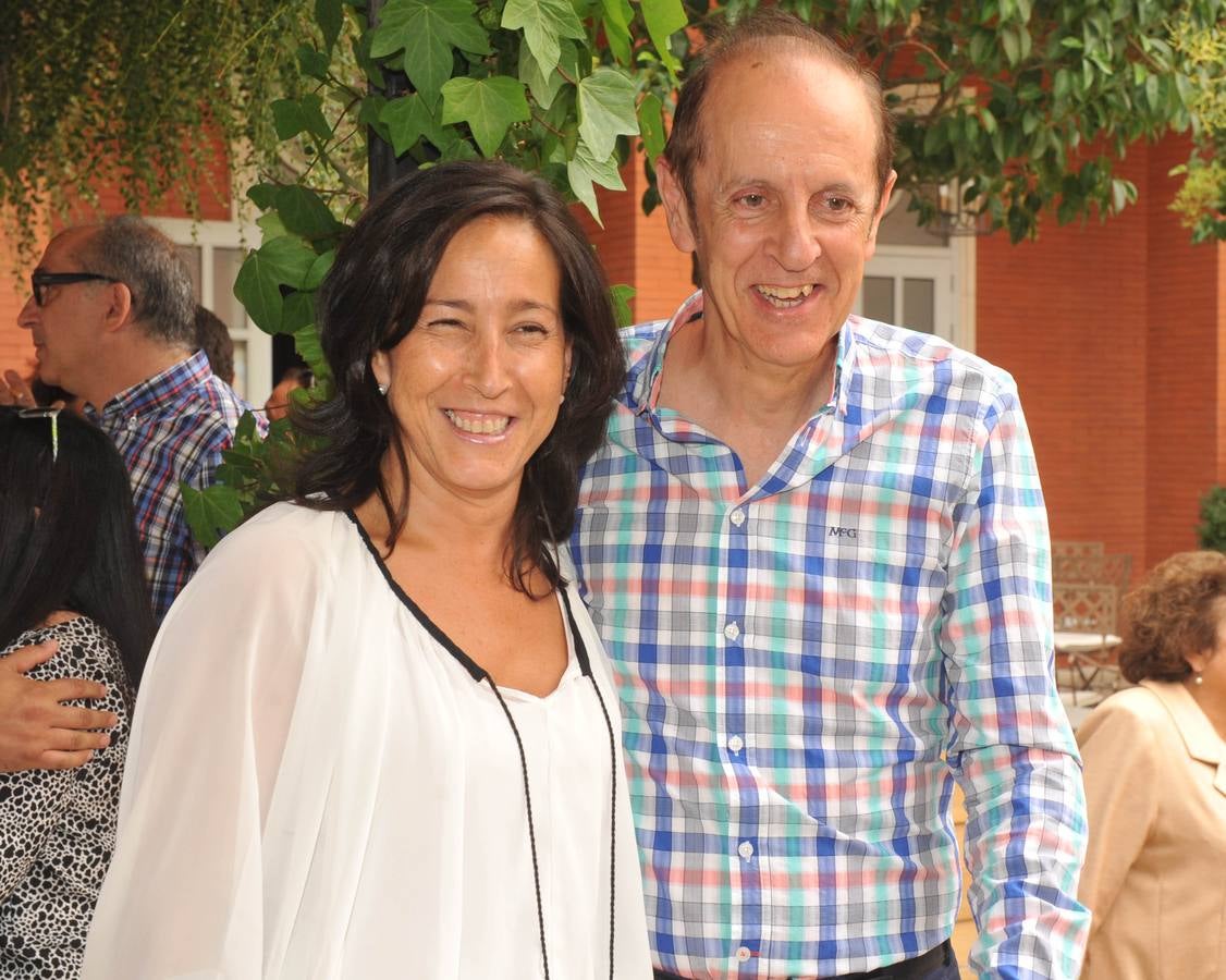 María Eugenia García y el nuevo gerente de Aguas de Valladolid, Tomás Pérez Pinto.