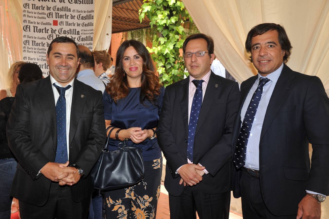 Los responsables de la Universidad Europea Miguel de Cervantes José Antonio Otero (secretario general), Imelda Rodríguez (rectora) y Juan Francisco González (gerente), con Manuel Salgado, director de Nuevos Negocios de El Norte.