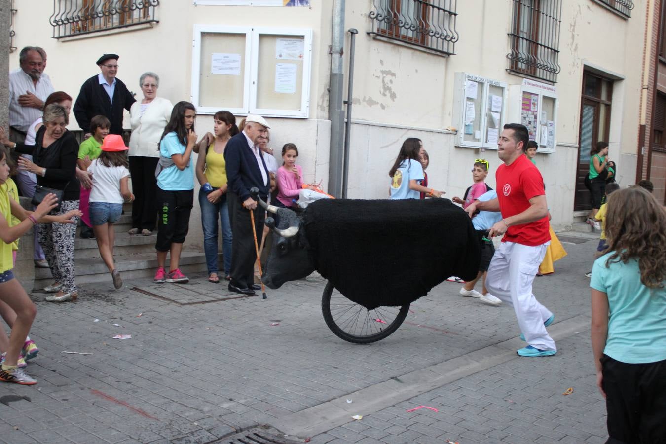 Fin de fiestas en Baltanás (Palencia) con King África 2/2