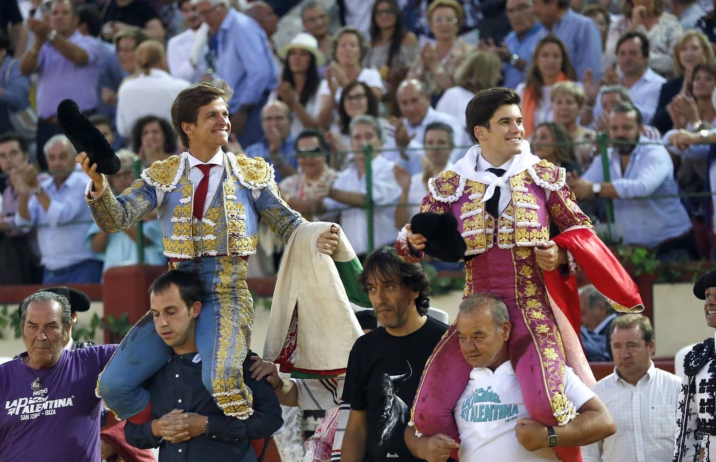 El Juli y José Garrido comparten salida en hombros en la segunda corrida de la feria de la Virgen de San Lorenzo de Valladolid