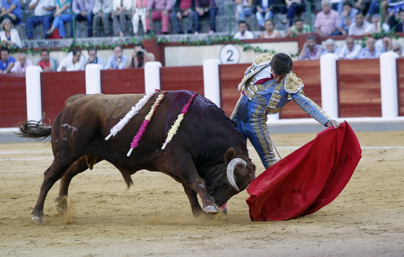 El Juli y José Garrido comparten salida en hombros en la segunda corrida de la feria de la Virgen de San Lorenzo de Valladolid