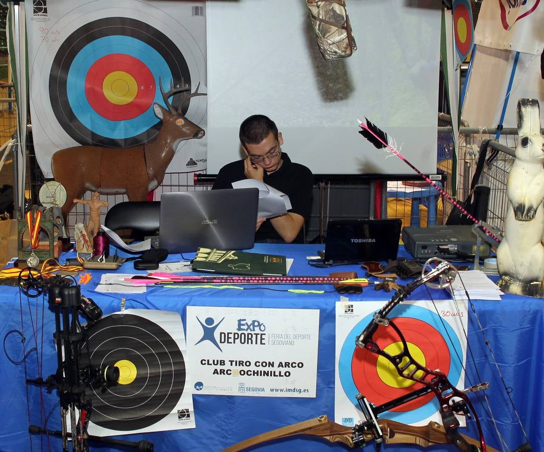 Feria Expodeporte en el Pabellón Pedro Delgado de Segovia