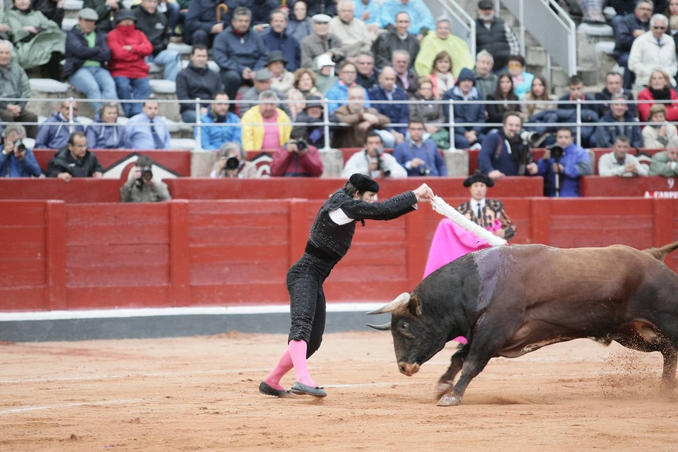 Corrida de toros en Salamanca con El Juli, Castella y Perera (2/3)