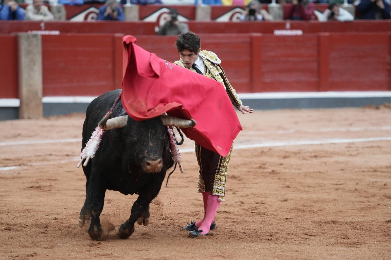 Corrida de toros en Salamanca con El Juli, Castella y Perera (2/3)