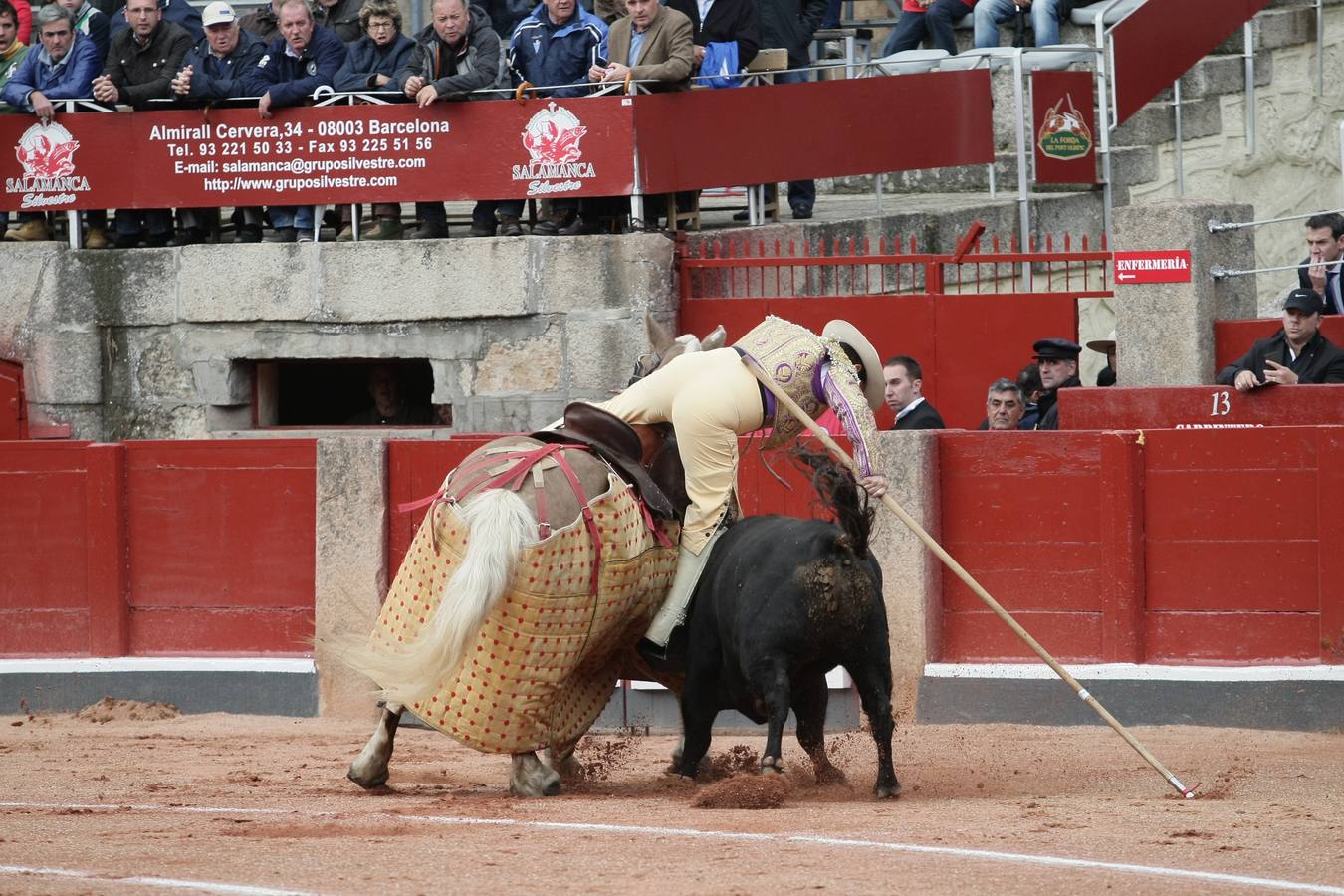 Corrida de toros en Salamanca con El Juli, Castella y Perera (3/3)