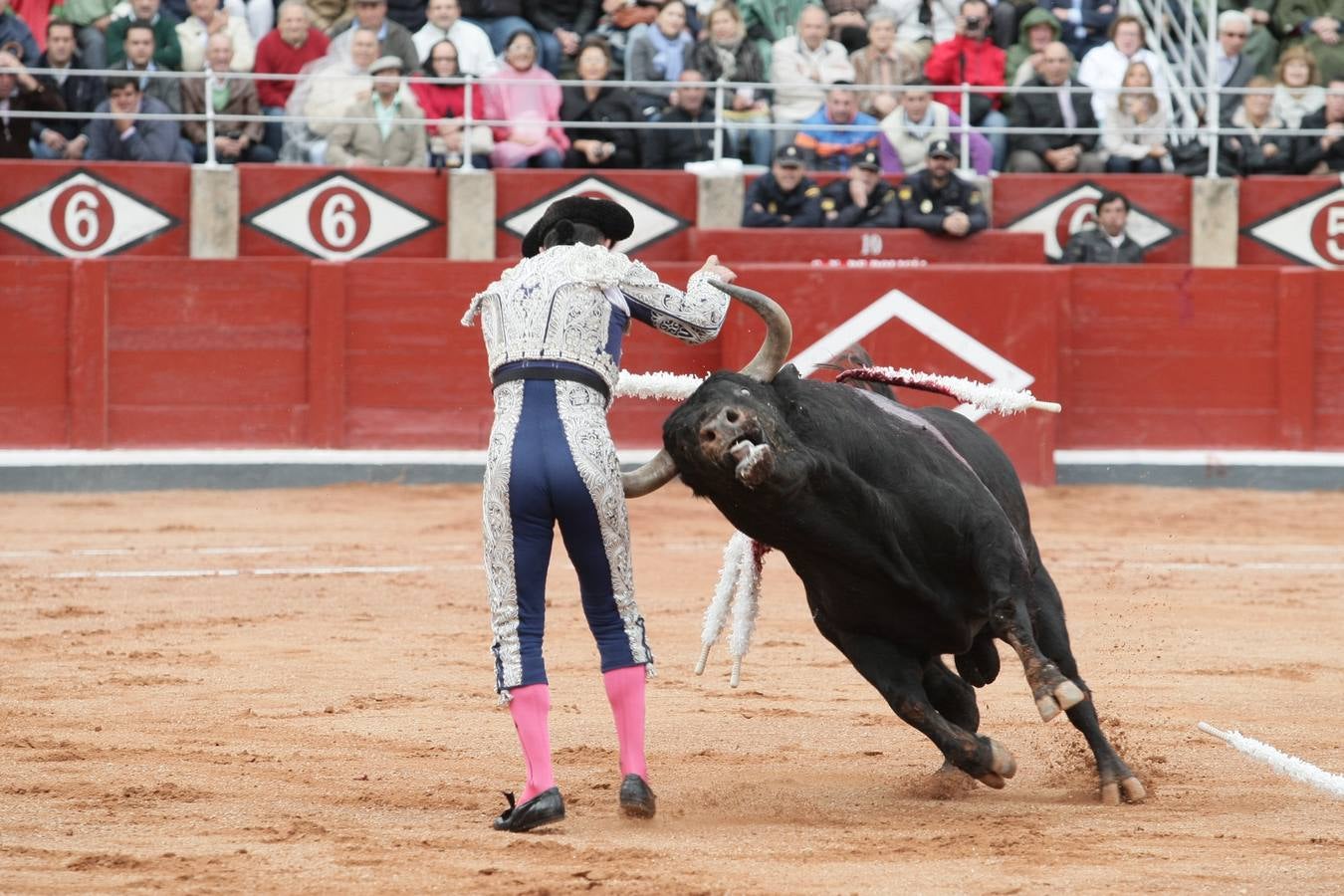 Corrida de toros en Salamanca con El Juli, Castella y Perera (3/3)