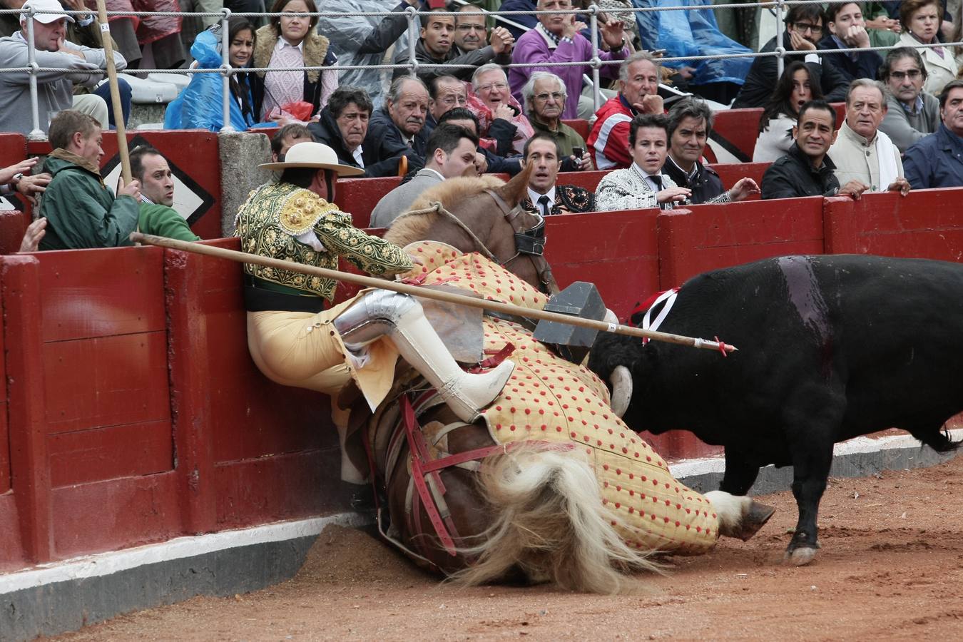 Corrida de toros en Salamanca con El Juli, Castella y Perera (3/3)