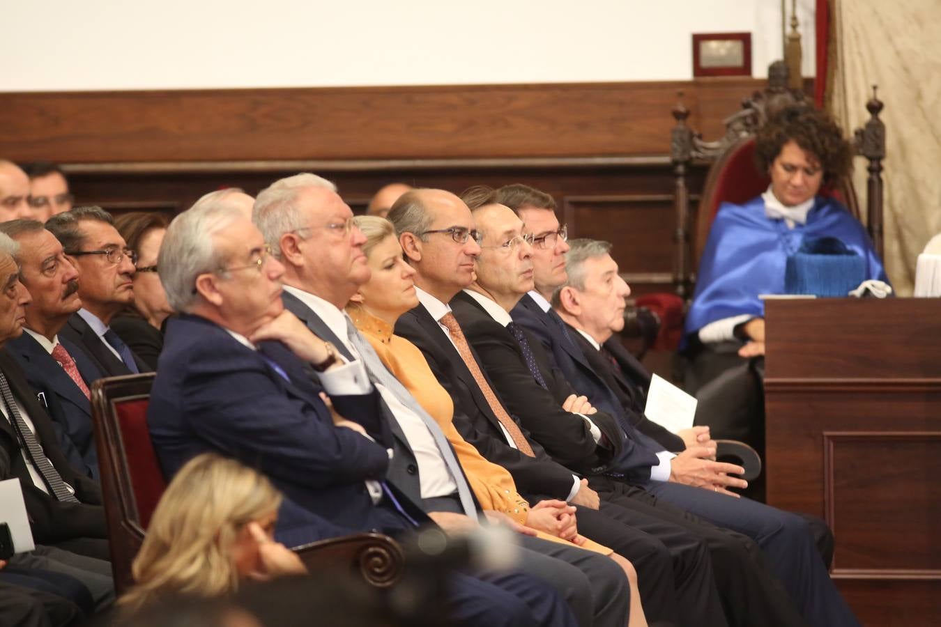 Mario Vargas Llosa es investido doctor Honoris Causa por la Universidad de Salamanca