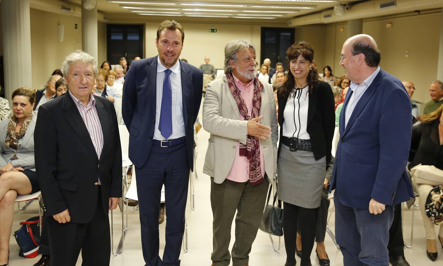 Alfredo Conde recibe el Premio Ateneo de Novela Ciudad de Valladolid por &#039;El beato&#039;