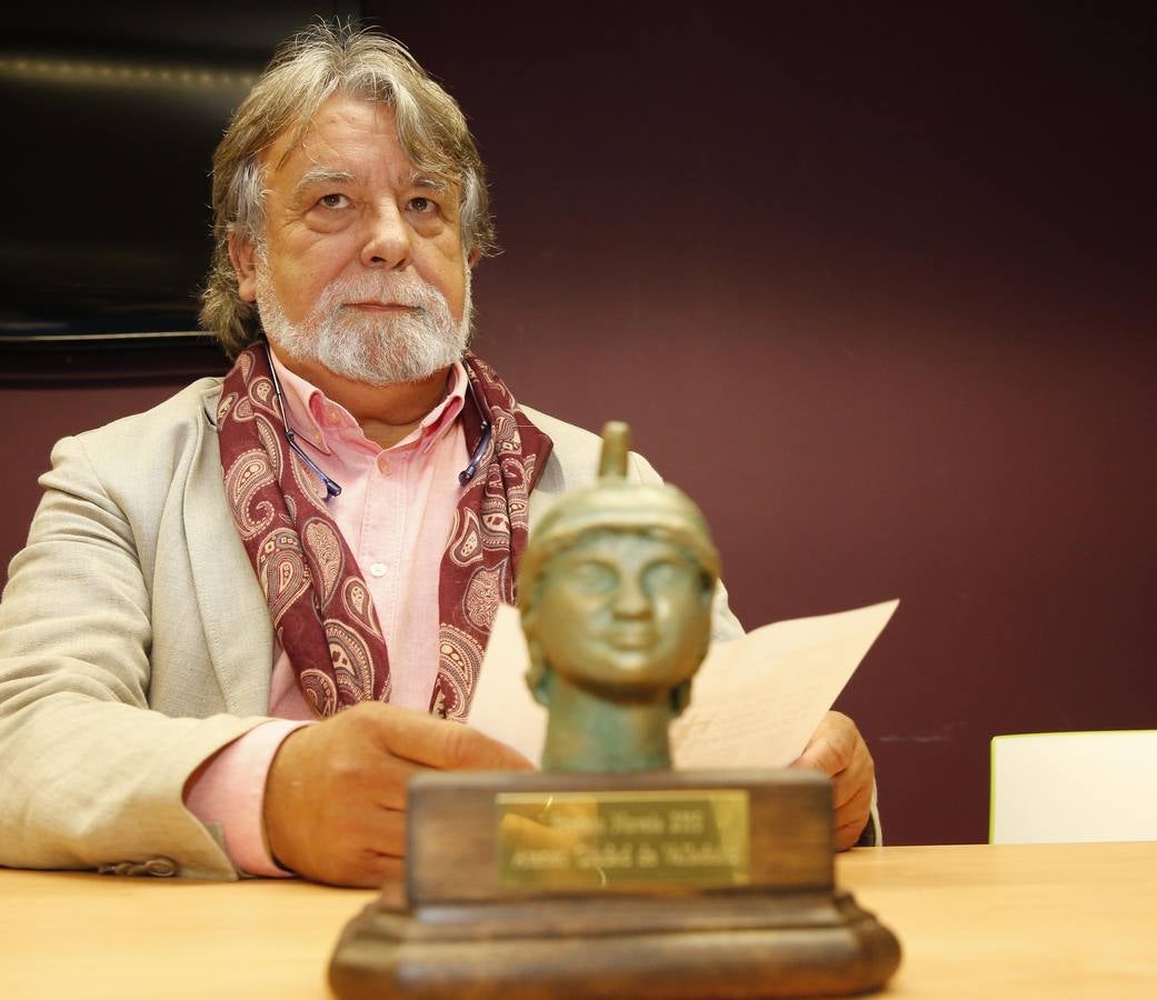 Alfredo Conde recibe el Premio Ateneo de Novela Ciudad de Valladolid por &#039;El beato&#039;