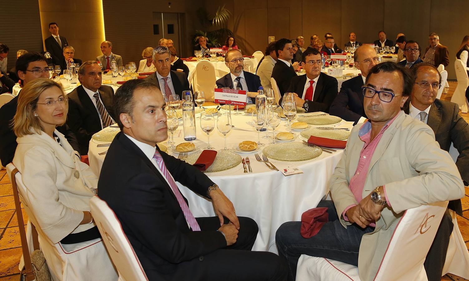 Víctor García Blanco(Consejo de Cámaras), Mayte Zamorano (El Norte), Vicente Alario (AOCProyectos), Juan AntonioHidalgo (Globalia), Gustavo del Pozo (Campal), Joaquín Caamaño (Popular), José Francisco de Andrés y Javier Santos (ABCDomabra), IgnacioCharro (Grupo Ediesa) y Juan Atanasio Carrasco (Carrasco Guijuelo).