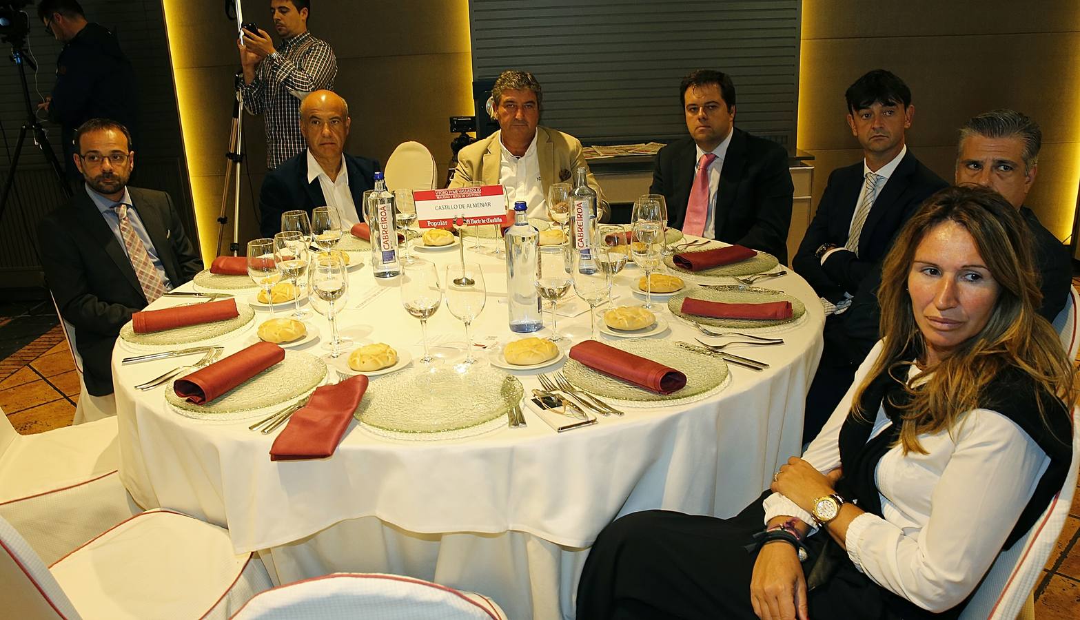 Diego Martín (Sociedad de Resinas Naturales), Jesús Velasco (Huevos Velasco), Felipe Benito (Embutidos La Prudencia), Marco Antonio López (Asesoría López Velasco), Alberto Bermejo (Grupo Monte Nevado), Miguel Ángel Hernández (Popular) y Rocío Pascual (Sociedad de Resinas Naturales). 